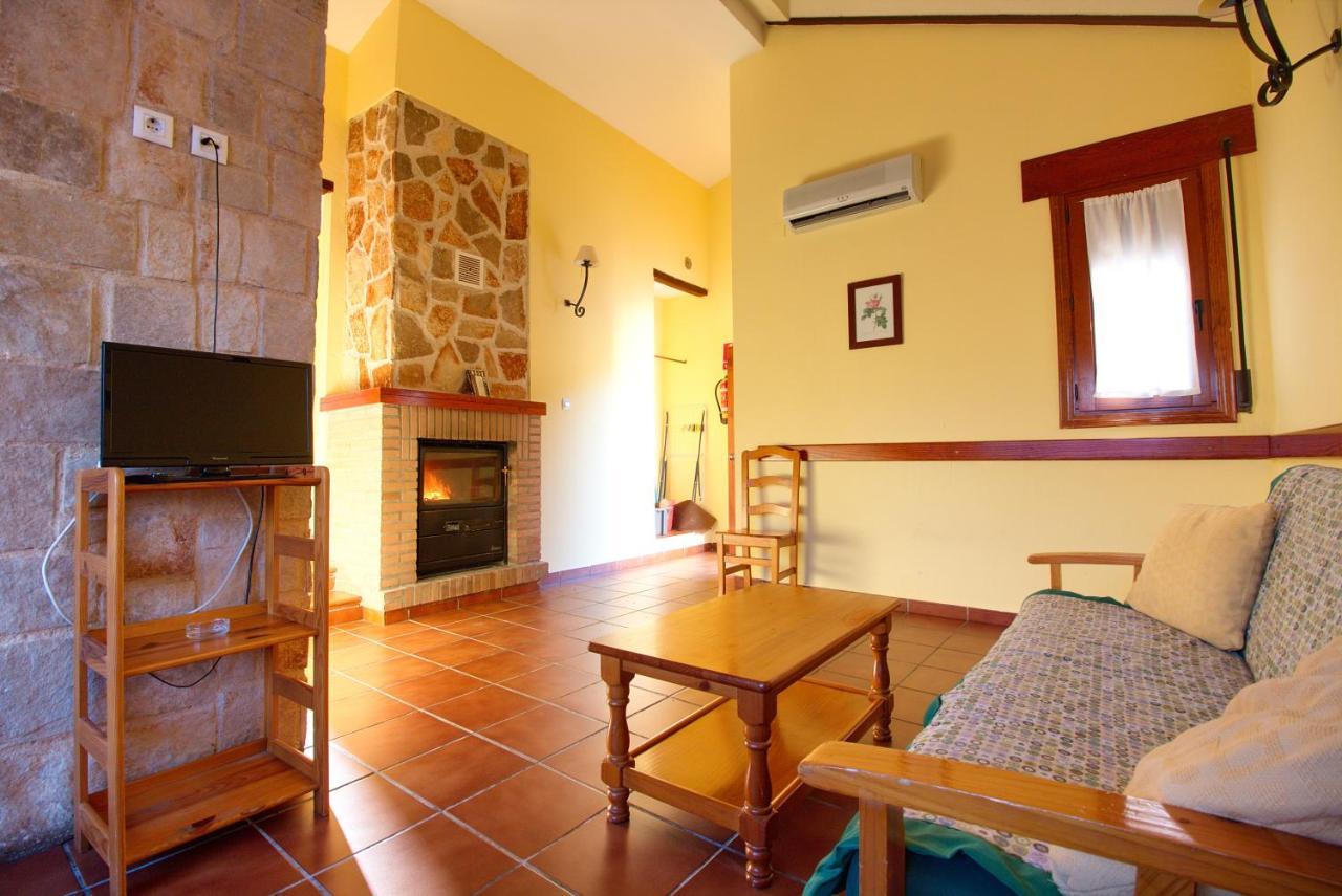Aventura & Relax Cabanas Pena La Higuera Villalba de la Sierra Exterior foto